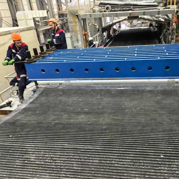 Provide rubber conveyor belts for vacuum belt filters manufactured by TIKTOP in Russian phosphate mines, with an additional ring service.